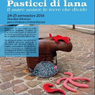 Yarn Bombing per Giardini d’Autore