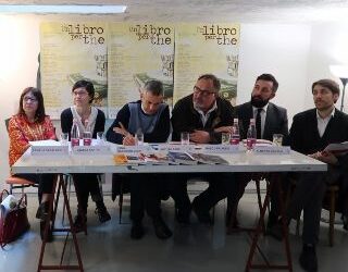 Un libro per the 2