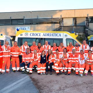 Volontari con Croce Adriatica