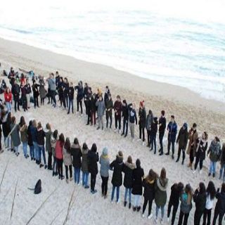 Camminata in riva al mare