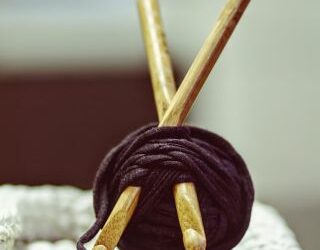 Maglia, uncinetto e ricami