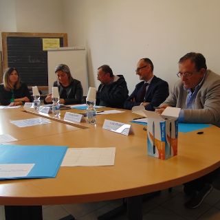 Insieme, al lavoro