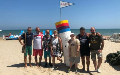 Una sigaretta gigante in spiaggia