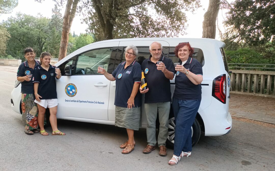Brindiamo con Obiettivo Terra Odv