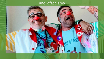 Volontari con naso rosso