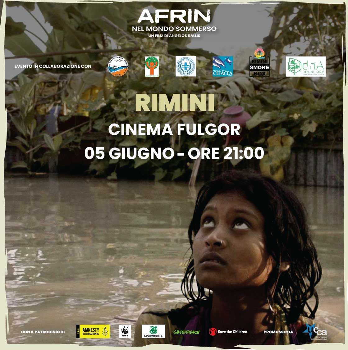 Immagine raffigurante una ragazza in acqua.