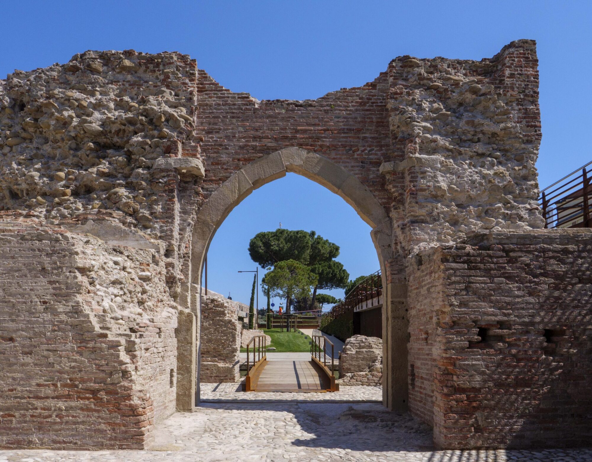 Porta Galliana.