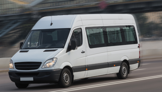 I limiti per i veicoli “sponsorizzati” per il trasporto sociale