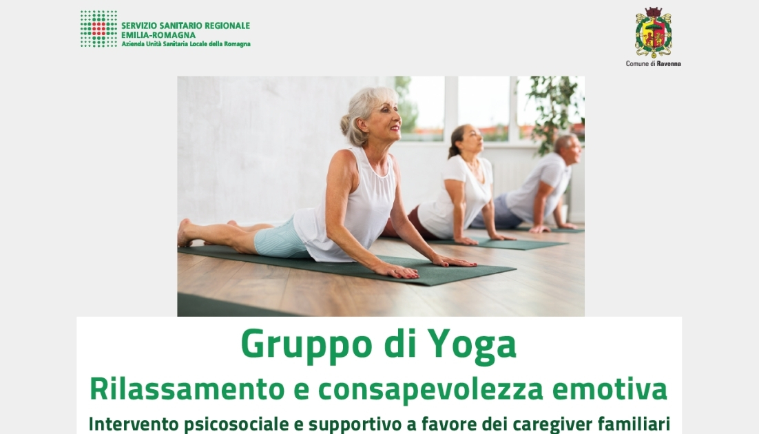 Articolo gruppo di yoga caregiver Gruppo di yoga.